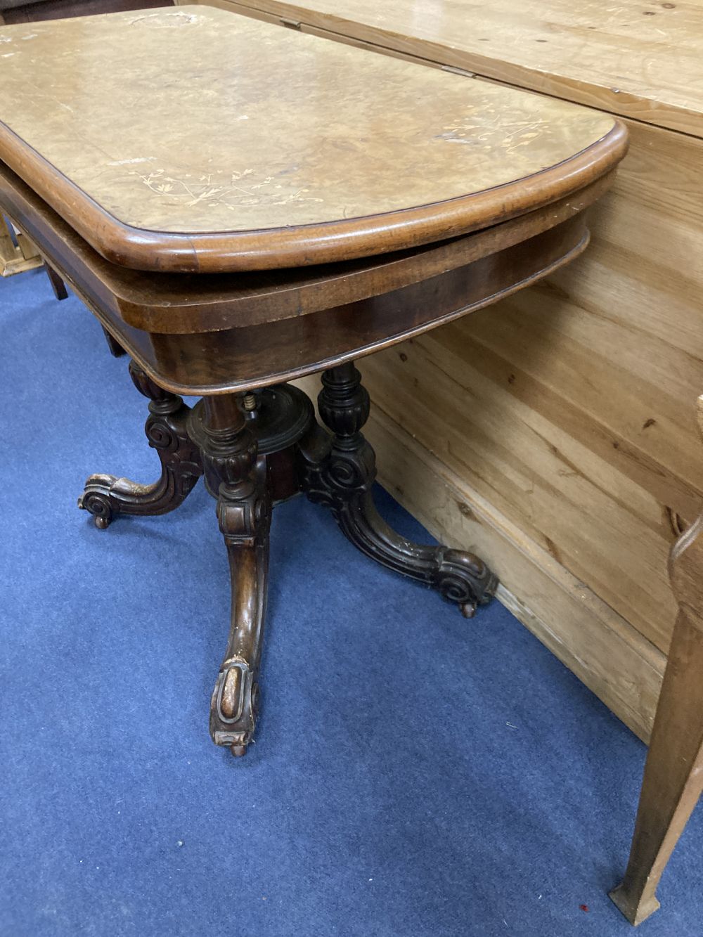 A Victorian burr walnut folding card table, width 92cm depth 45cm height 73cm